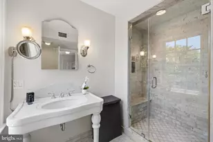 3200 Woodland Dr NW, Washington, DC 20008 - Photo 14