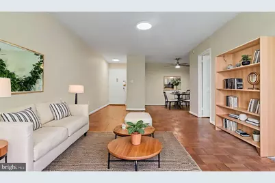 700 7th Street SW #711, Washington, DC 20024 - Photo 4