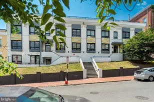 2422 17th St NW, Washington, DC 20009 - Photo 1