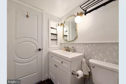 2111 Wisconsin Avenue NW #222, Washington, DC 20007 - Photo 6
