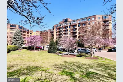 2111 Wisconsin Avenue NW #222, Washington, DC 20007 - Photo 14
