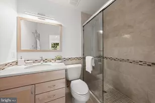 3229 Sutton Pl NW, Washington, DC 20016 - Photo 12
