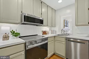 756 9th St SE, Washington, DC 20003 - Photo 10