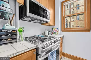 2032 Belmont Road NW, Washington, DC 20009 - Photo 10