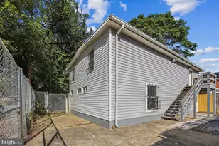 4225 Meade St NE, Washington, DC 20019 - Photo 24