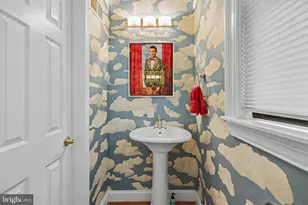 22 V St NW, Washington, DC 20001 - Photo 16