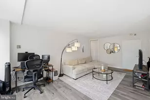1545 18th St NW, Washington, DC 20036 - Photo 10