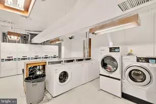 1545 18th St NW, Washington, DC 20036 - Photo 26