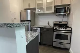 1 Scott Cir NW, Washington, DC 20036 - Photo 2