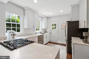 4607 Kenmore Dr NW, Washington, DC 20007 - Photo 12