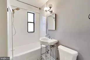 1 Scott Cir NW, Washington, DC 20036 - Photo 10