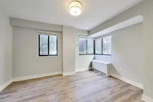 1 Scott Cir NW, Washington, DC 20036 - Photo 8