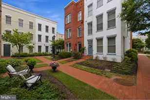 909 3rd Pl SE, Washington, DC 20003 - Photo 40