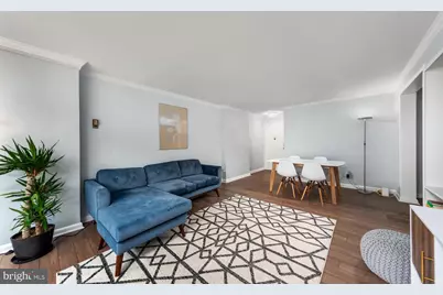 305 C Street NE #104, Washington, DC 20002 - Photo 4