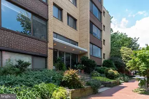 305 C St NE, Washington, DC 20002 - Photo 28