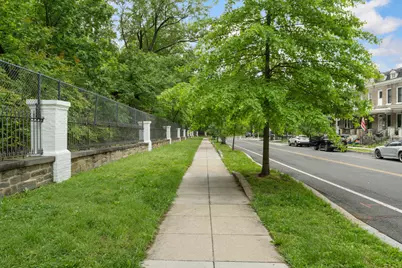 245 Rock Creek Church Road NW, Washington, DC 20011 - Photo 4