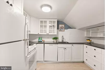 3039 Macomb Street NW #2A, Washington, DC 20008 - Photo 10
