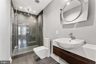 2421 1st St NW, Washington, DC 20001 - Photo 28
