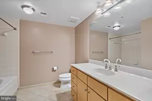 1117 10th St NW, Washington, DC 20001 - Photo 16