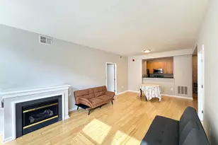 715 6th St NW, Washington, DC 20001 - Photo 2