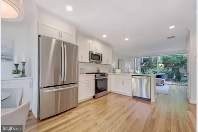 729 3rd Street SW, Washington, DC 20002 - Photo 2