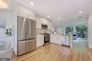 729 3rd St SW, Washington, DC 20002 - Photo 2