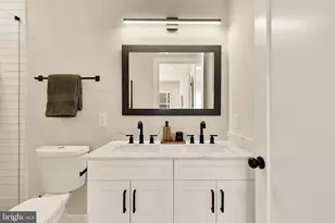 2606 41st St NW, Washington, DC 20007 - Photo 10