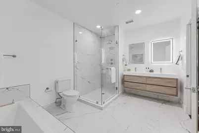 215 I Street NE #401, Washington, DC 20002 - Photo 26
