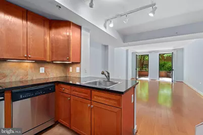 631 D Street NW #245, Washington, DC 20004 - Photo 4