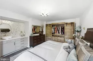4201 Cathedral Ave NW, Washington, DC 20016 - Photo 30