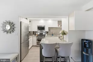 4201 Cathedral Ave NW, Washington, DC 20016 - Photo 16
