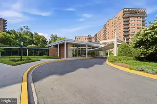 4201 Cathedral Ave NW, Washington, DC 20016 - Photo 36