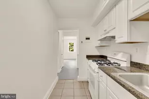1105 16th St NE, Washington, DC 20002 - Photo 8