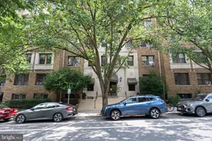 2707 Adams Mill Rd NW, Washington, DC 20009 - Photo 4