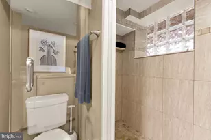 1360 Spring Rd NW, Washington, DC 20010 - Photo 38
