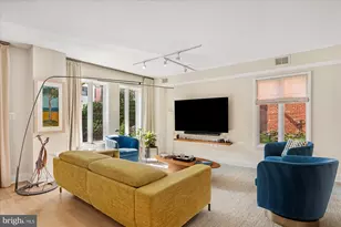 1045 31st St NW, Washington, DC 20007 - Photo 8