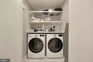 1045 31st St NW, Washington, DC 20007 - Photo 40