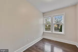 1100 Holbrook Terrace NE, Washington, DC 20002 - Photo 6