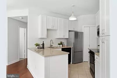 955 26th Street NW #309, Washington, DC 20037 - Photo 4