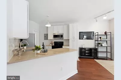 955 26th Street NW #309, Washington, DC 20037 - Photo 2
