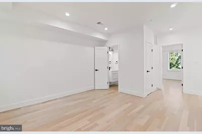 1808 S NW #4, Washington, DC 20009 - Photo 8