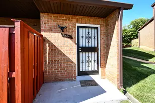 3481 Summit Ct NE, Washington, DC 20018 - Photo 4