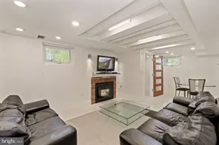 3640 Everett St NW, Washington, DC 20008 - Photo 8