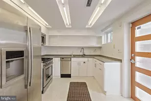 3640 Everett St NW, Washington, DC 20008 - Photo 10