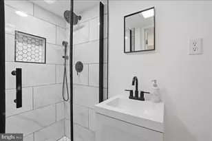 939 15th St SE, Washington, DC 20003 - Photo 18