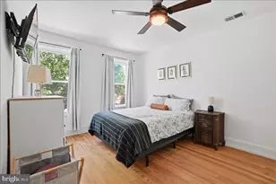 939 15th St SE, Washington, DC 20003 - Photo 14