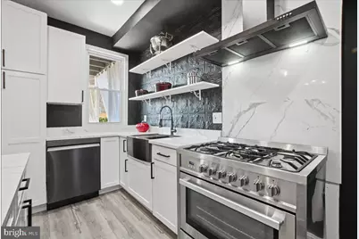 939 15th Street SE, Washington, DC 20003 - Photo 8