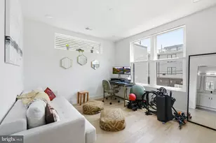 646 Newton Pl NW, Washington, DC 20010 - Photo 18