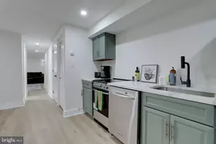 1404 Massachusetts Ave SE, Washington, DC 20003 - Photo 46