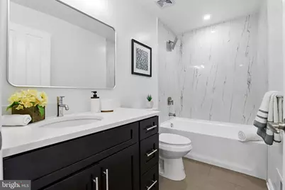 402 Woodcrest Drive SE, Washington, DC 20032 - Photo 24